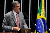 Cardozo diz que denúncias contra Dilma foram derrubadas