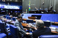 PEC da DRU passa por sessão de discussão em primeiro turno