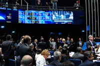 Plenário rejeita último destaque da defesa e relatório de Anastasia é totalmente aprovado 