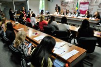 Aplicação da Lei Maria da Penha pelo poder público é debatida no 'Pauta Feminina'