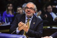 Dilma nega crime deliberado contra os cofres públicos