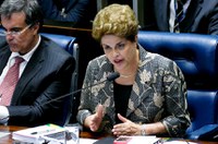Em considerações finais, Dilma pede 'maturidade' aos senadores no julgamento do impeachment