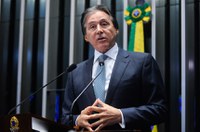 Processo de impeachment cumpriu o rito legal, diz Eunício Oliveira 
