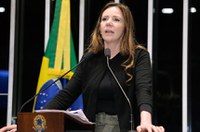 Vanessa critica atuação de policiais contra manifestantes em Brasília