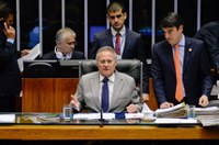 Senado entra com recurso contra decisão de Fux sobre medidas contra a corrupção