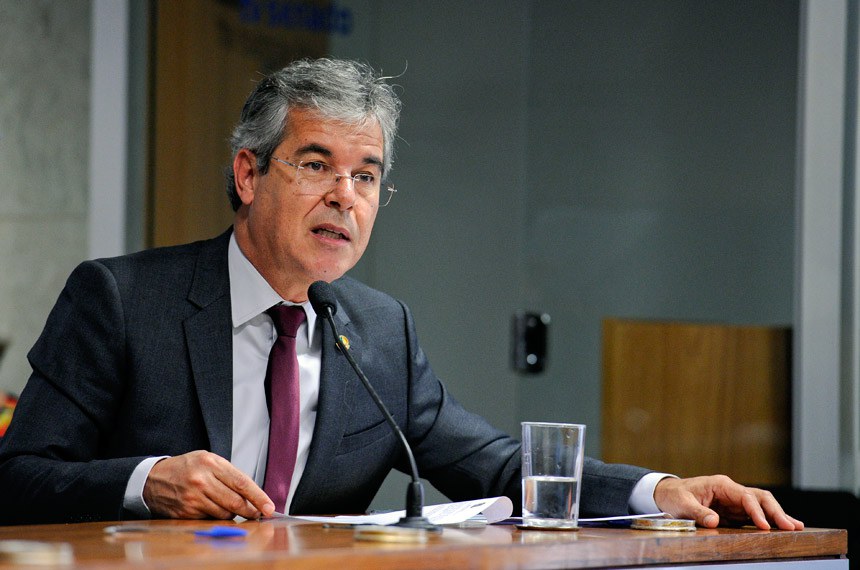 O senador Jorge Viana é autor do projeto que tramita na Comissão de Assuntos Econômicos