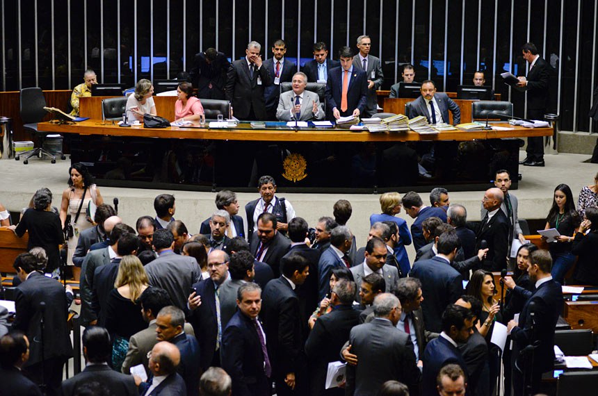 Sessão do Congresso Nacional em 15 de dezembro, quando foi aprovada a LDO
