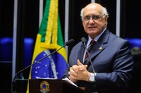 Lasier Martins defende restabelecimento das 'dez medidas contra a corrupção'