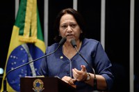 Fátima Bezerra comemora chegada da água do S. Francisco a Natal em dezembro