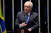 Otto Alencar cobra do governo obras de recuperação da Bacia do S. Francisco