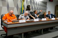 Policiais militares, bombeiros e governo do DF discordam sobre MP que trata de promoções