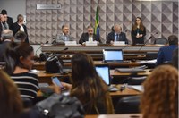 Comissão vota na terça MP que permite cobrança de valores distintos para cartão de crédito