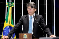 José Medeiros rebate críticas sobre desmonte da Petrobras
