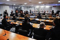 MP da regularização fundiária é criticada em audiência pública