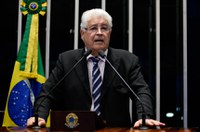 É possível reverter atual situação política, diz Requião