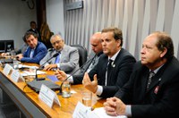 Professores e policiais defendem aposentadoria especial na CDH 