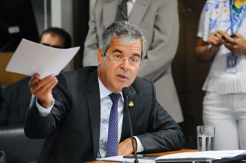 Para o senador Jorge Viana (PT-AC), o corte de 44% no orçamento do MCT vai prejudicar o país