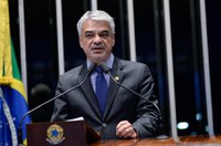 Humberto Costa chama de 'natimorto' o projeto de reforma da Previdência