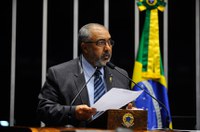 Paulo Paim cita posicionamento de associações contra as reformas previdenciária  e trabalhista