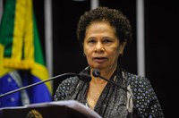 Regina Sousa critica governo por ignorar o Dia do Índio e defende povos indígenas