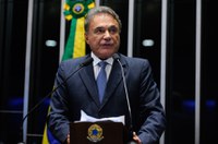 Alvaro Dias critica projeto de lei do abuso de autoridade