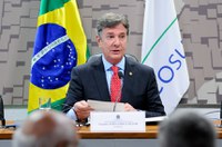 Collor comenta eleições na França e novas negociações UE-Mercosul