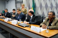 Rádios comunitárias cobram direito a acessar verba pública de mídia