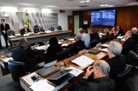 Conselho de Comunicação pede que se torne crime anúncio em emissoras piratas 