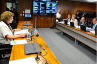 Escolas em municípios pobres podem receber mais recursos para merenda escolar