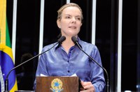 Gleisi diz que PT não participará de eleição indireta de sucessor de Temer