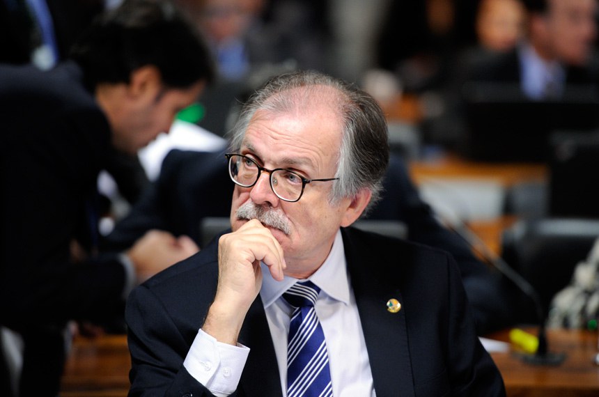 O senador Dalírio Beber (PSDB-SC) é autor do substitutivo aprovado pela CAE nesta terça: objetivo é aumentar a segurança jurídica no caso de recuperação judicial