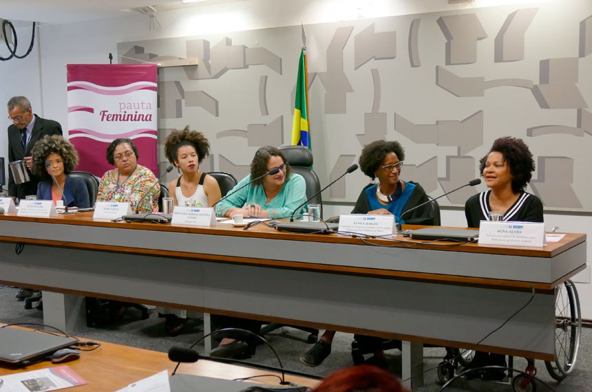 Mesa da 44ª Pauta Feminina do Senado: empoderamento de mulheres negras em foco