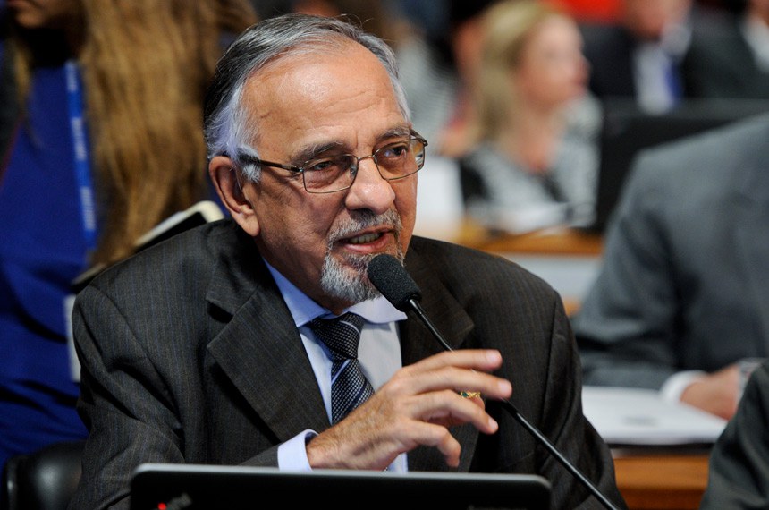 Senador João Capiberibe (PSB-AP), autor da proposta que será analisada na Comissão de Constituição, Justiça e Cidadania (CCJ)
