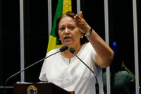 Fátima Bezerra critica reforma política em andamento no Congresso