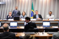 Correios e Banco do Brasil tentam acordo para impedir fechamento de bancos postais 