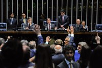 Plenário aprova fundo de R$ 1,7 bilhão para eleições