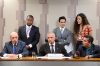 José Serra quer aprovar MP do petróleo antes do próximo leilão