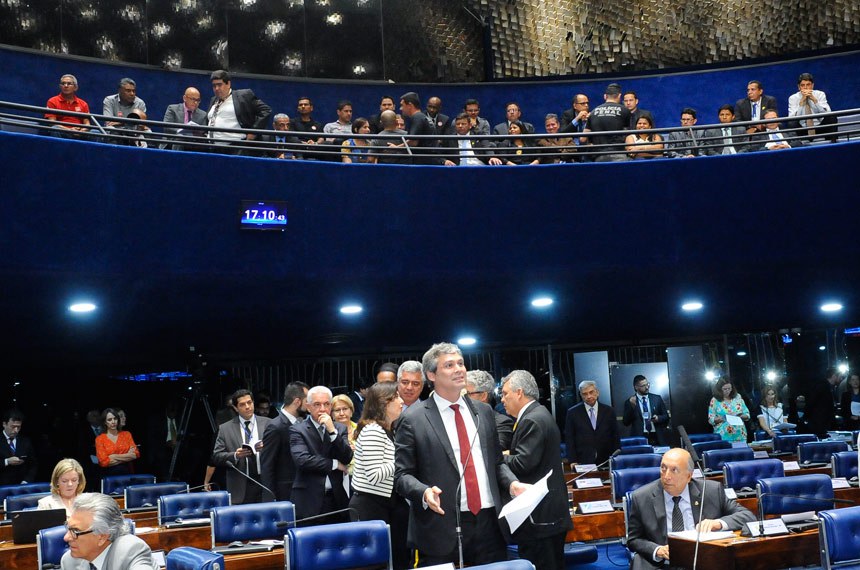 Lindbergh Farias alegou que o projeto deveria ser considerado prejudicado, já que no texto, feito para as Olimpíadas, havia a previsão de vigência somente até 2016