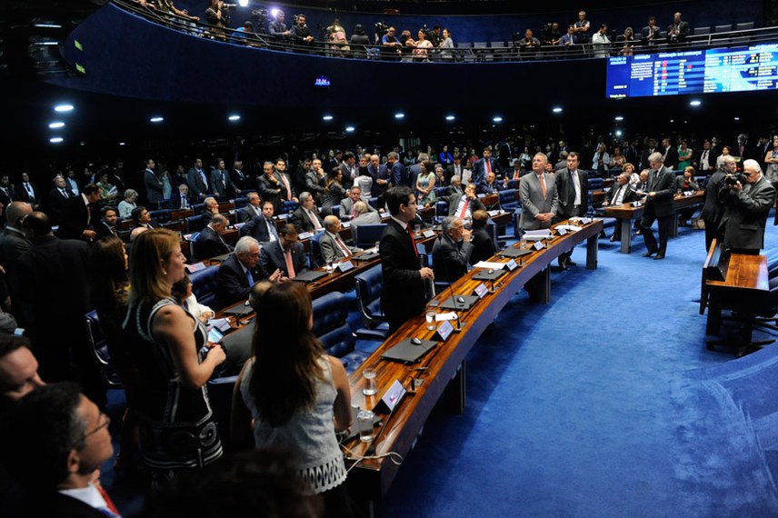 Sessão do Senado de terça-feira (17) em que foram rejeitadas as medidas cautelares impostas pela Primeira Turma do Supremo Tribunal Federal (STF) ao senador Aécio Neves (PSDB-MG)