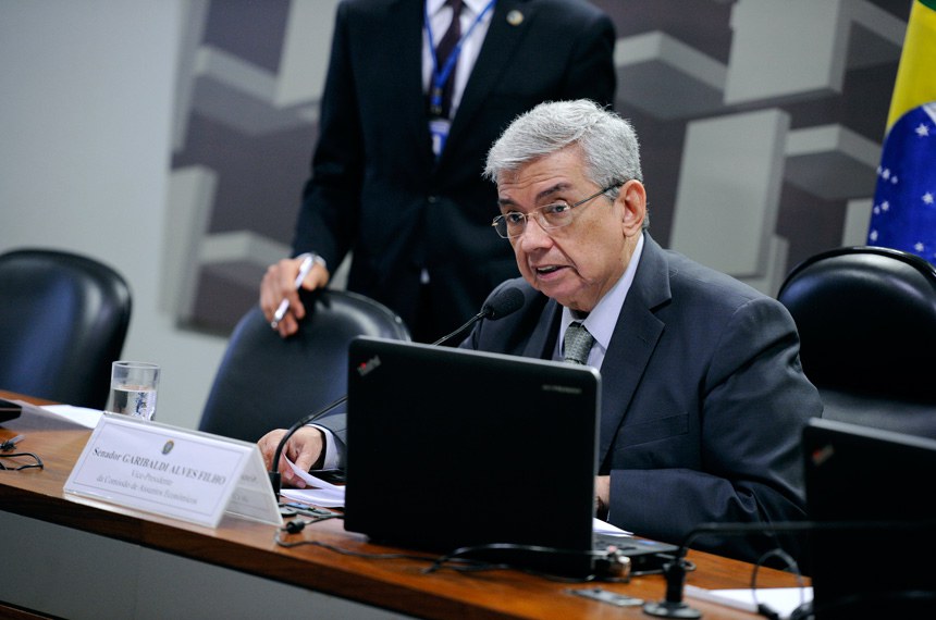 O parecer do relator no senado, Garibaldi Alves Filho, foi favorável ao projeto