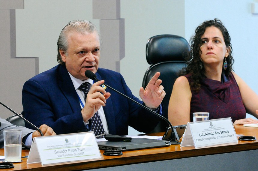 Luiz Alberto dos Santos, consultor legislativo do Senado Federal, avalia que a criação de novos postos de trabalho não está garantida mesmo com a reforma trabalhista