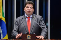 Cidinho Santos comemora renovação de prazo para investimentos em rodovias