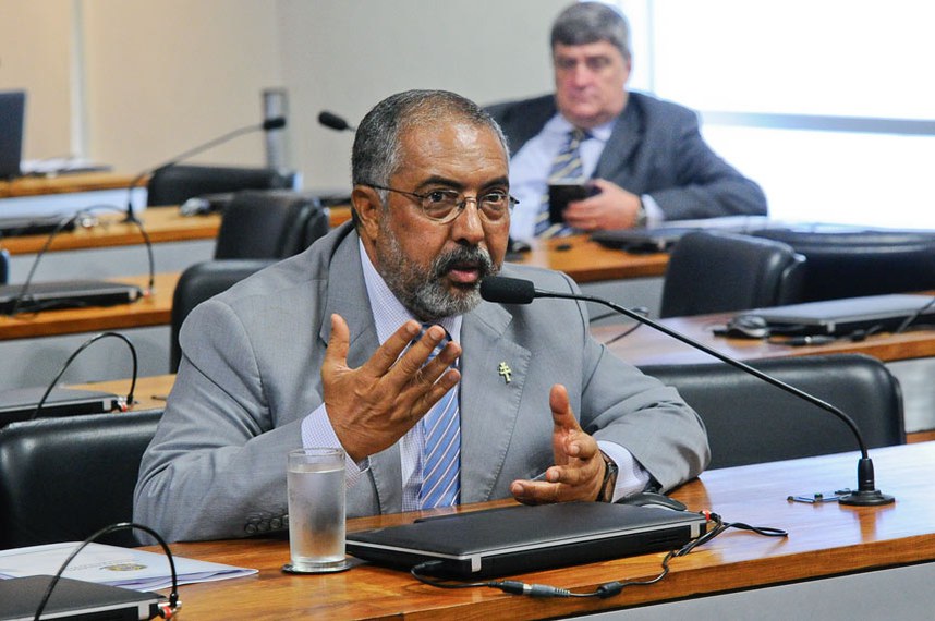 A proposta do senador Paulo Paim está tramitando na Comissão de Constituição, Justiça e Cidadania