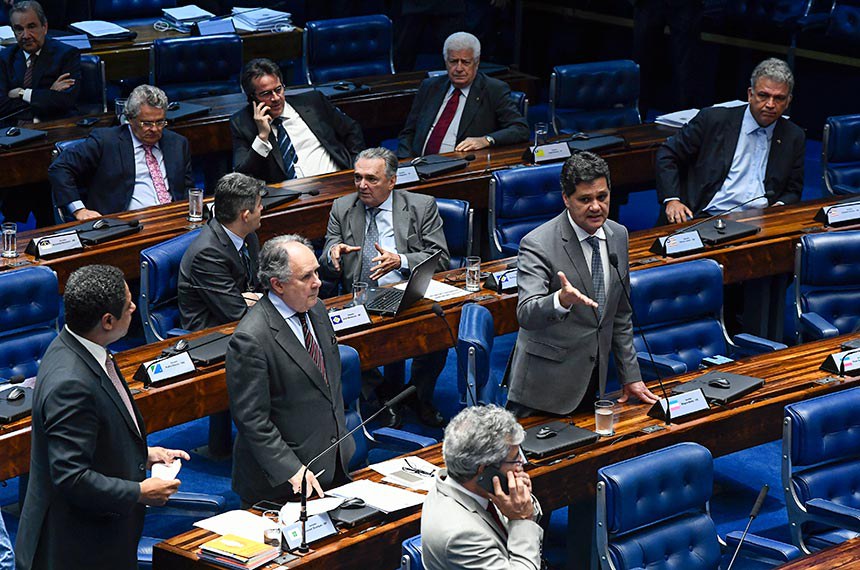 Sessão Plenária em que os senadores aprovaram projeto que regulamenta o uso, a proteção e a transferência de dados pessoais no Brasil.