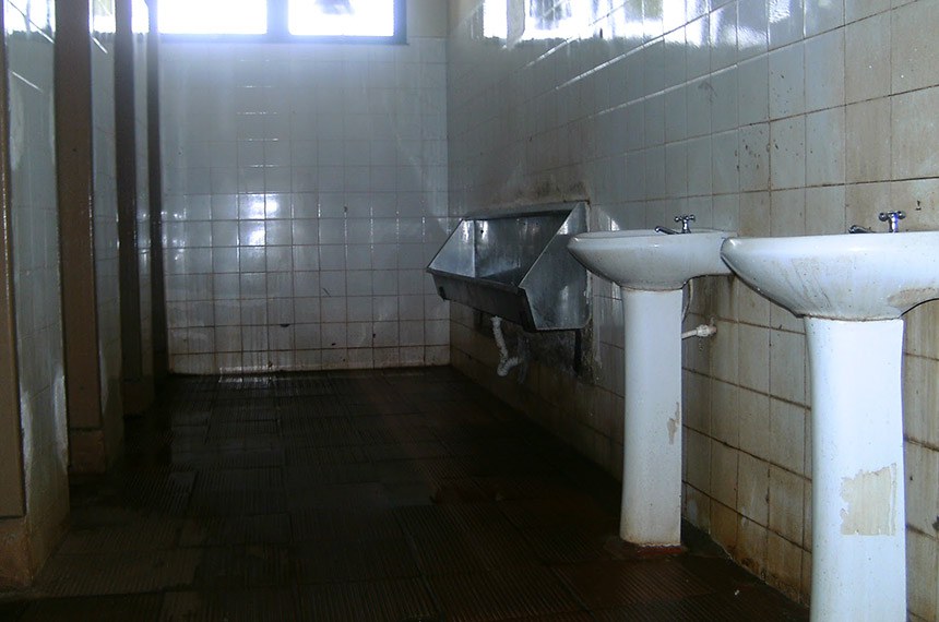 Banheiro público da rodoviária de Cravinhos