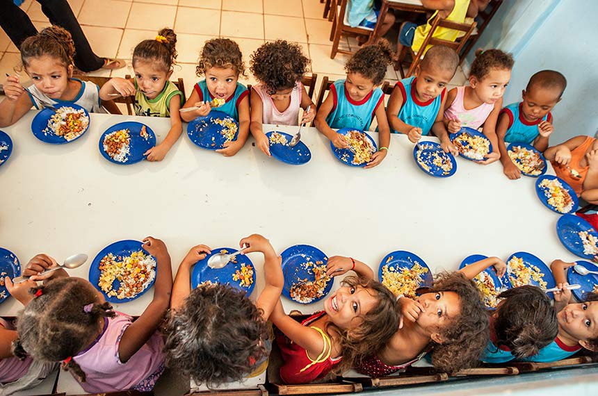 Merenda Escolar, Alimentação Escolar, creches comunitárias, Brasília, DF.   