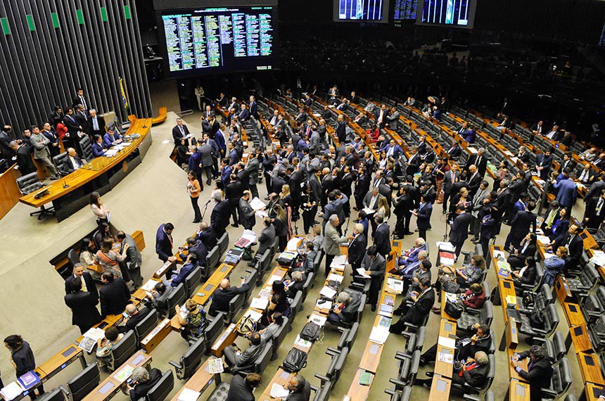 Congresso Nacional adia para próxima semana sessão que analisaria 16 Vetos  Presidenciais - Anoreg
