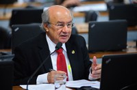 José Pimentel quer sustar decreto de Temer que criou Força Tarefa de Inteligência