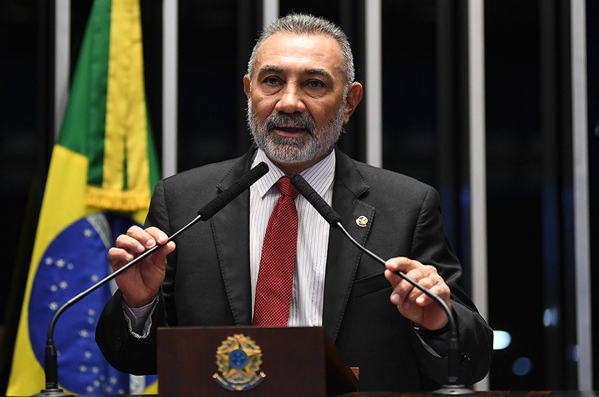 Plenário do Senado Federal durante sessão não deliberativa. À tribuna em discurso, senador Telmário Mota (PTB-RR). Foto: Jefferson Rudy/Agência Senado