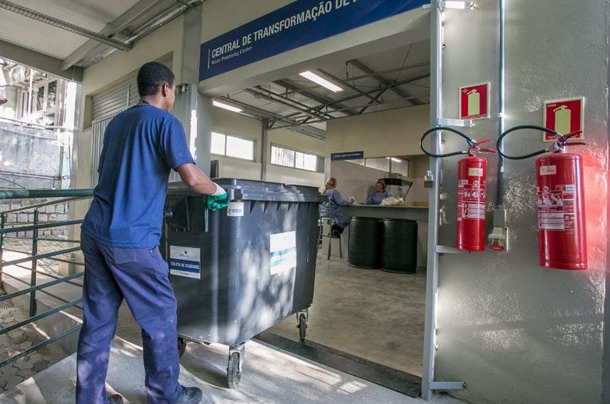 Reaproveitamento de resíduos em hospital de Porto Alegre: reprocessamento de materiais de uso único terá punição agravada